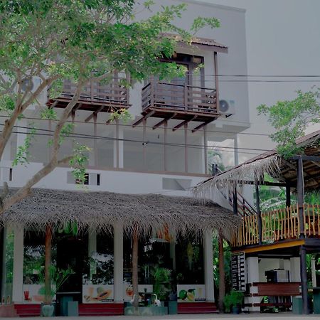 Wilpattu Restaurant & Guest House Pahala Maragahawewa Exterior foto