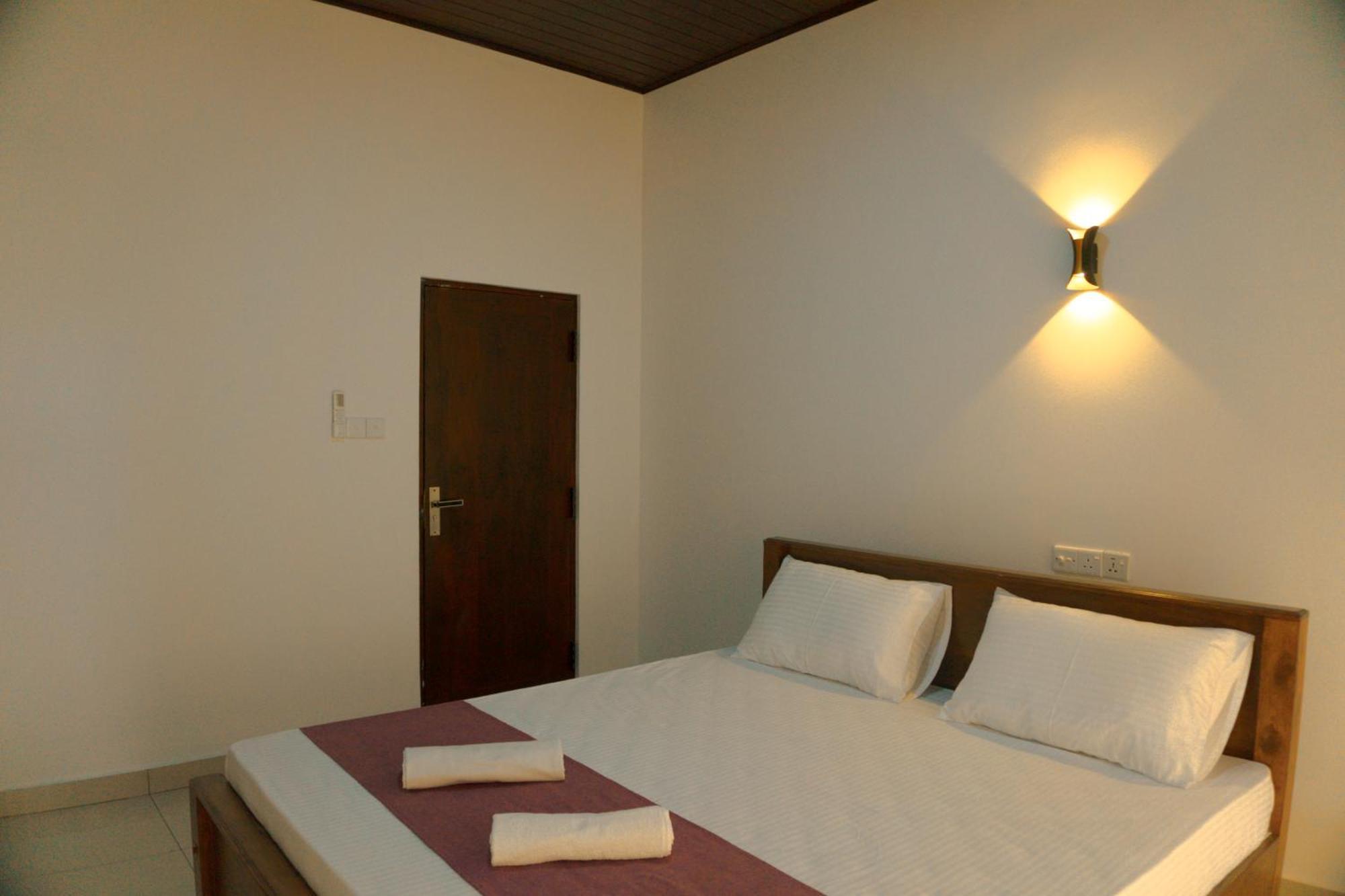 Wilpattu Restaurant & Guest House Pahala Maragahawewa Exterior foto